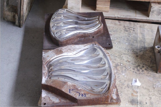 高精度の鋼鉄型のメラミン テーブルウェア型多キャビティ表面のポーランド語