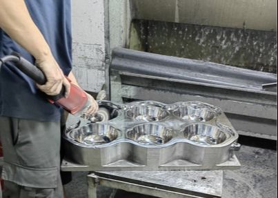 ISOのメラミン テーブルウェア型1*6キャビティ注文のメラミン ボール