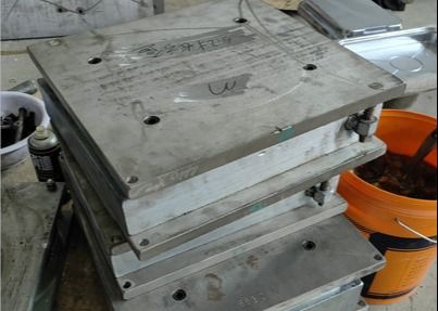 利用できる自動メラミン瀬戸物の成形機のカスタム化