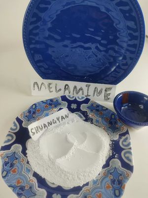 有毒な7.45-9.45PHメラミン原料の形成の混合物非