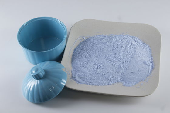 産業等級の利用できる白いメラミン粉99.8%のサンプル