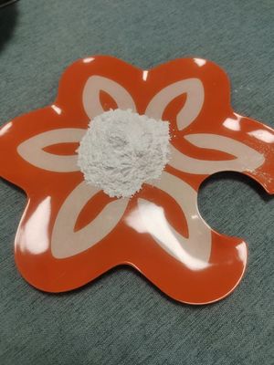 メラミン版の尿素のホルムアルデヒドの鋳造物の混合物の白い結晶