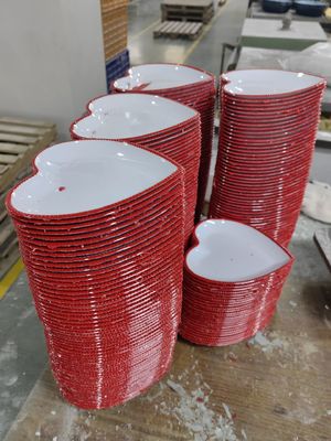 99.8%有毒なアミン メラミン艶出しの粉Cas 108-78-1非