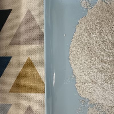 よじ登る中間MDFのメラミンは99.85%純度700-900kg/M3を粉にする