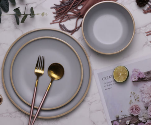 キャンプ メラミンのディナープレートとボウル 12個