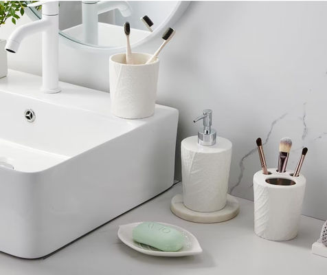 鉛のない陶磁歯ブラシホルダー バスルーム用品セット 4個セット