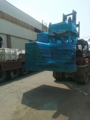 コンピュータ制御 メラミンの圧縮鋳造機 350t