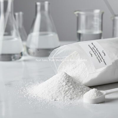 無毒 純粋なメラミンの粉末 分子式 C3H6N6 メラミンのホルマルデヒド樹脂合成のための必須原材料